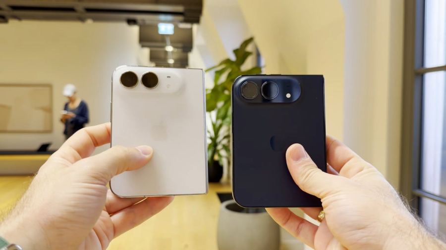 Star White and Night Sky iPhone Duo models held side by side